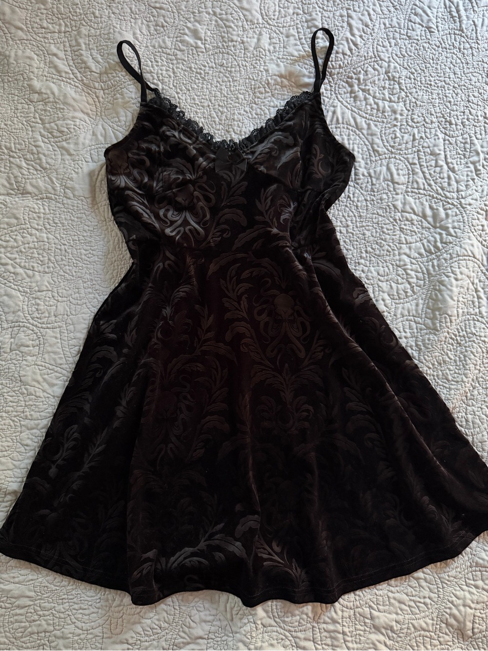 Killstar embossed velvet babydoll with lace trim. Whimsigoth, witchy, dark